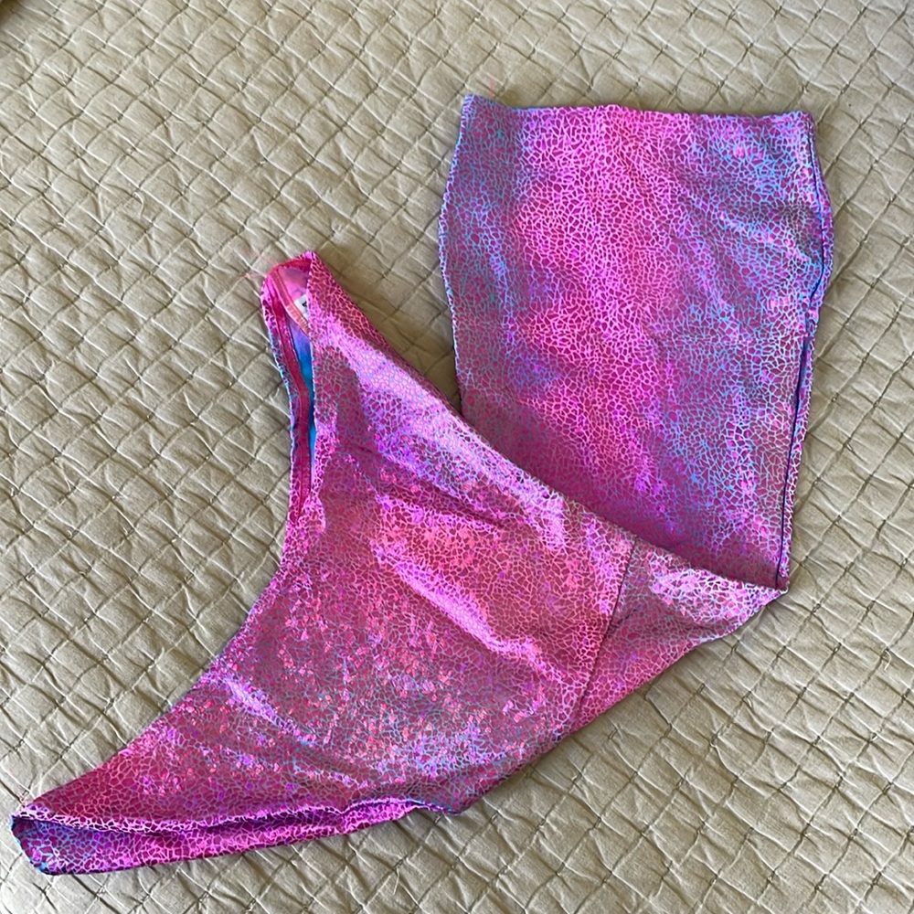 Girls mermaid tail skirt